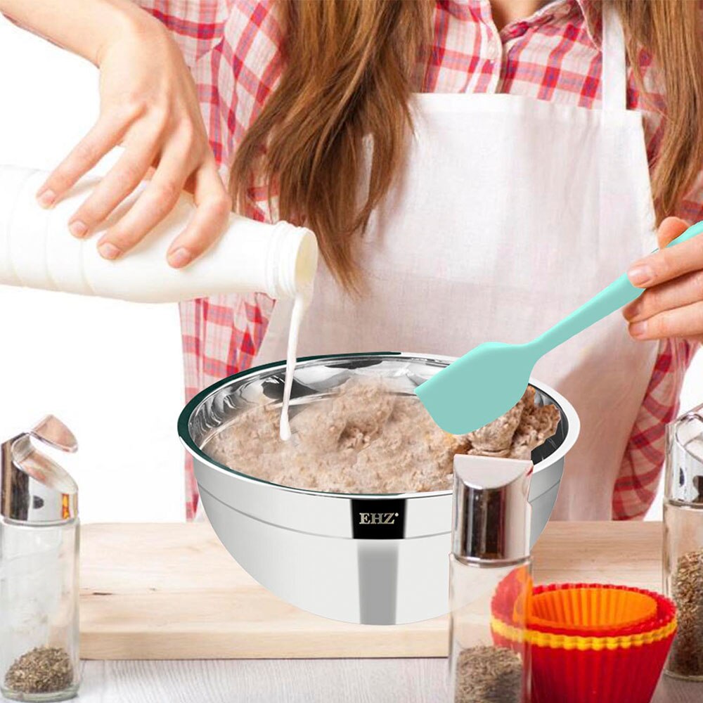 Mixing Bowl Stainless Steel Salad Mixer Bowl 4.5QT with Lid and 3 Grater Attachments for Kitchen Cooking Baking &amp; Food Container