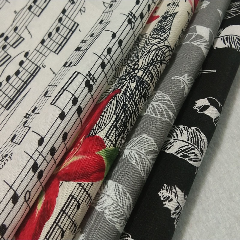4 pièces 24x25cm joli noir blanc Note de musique noir gris plume imprimé coton tissu Bundle bricolage couture Patchwork poupée tissu décor