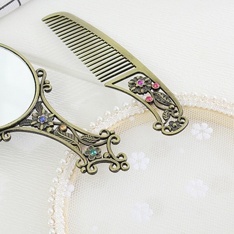 Espejo de maquillaje Retro chino hueco tallado Rhinestone juego de espejo y peine