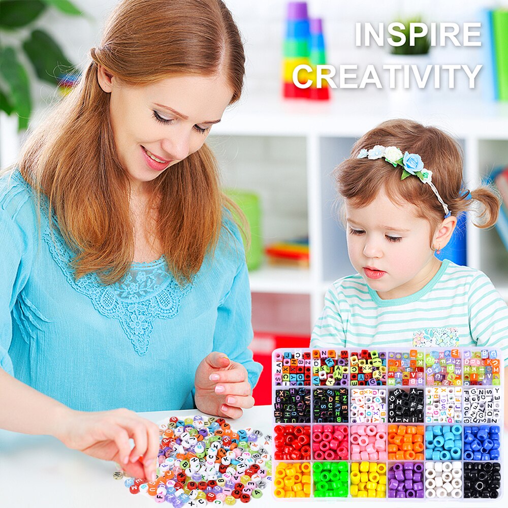 Blandede bokstaver akrylperler håndlagde gjør-det-selv-perler jente halskjede armbånd smykkesett med boks for armbånd å lage perler bokstavperler