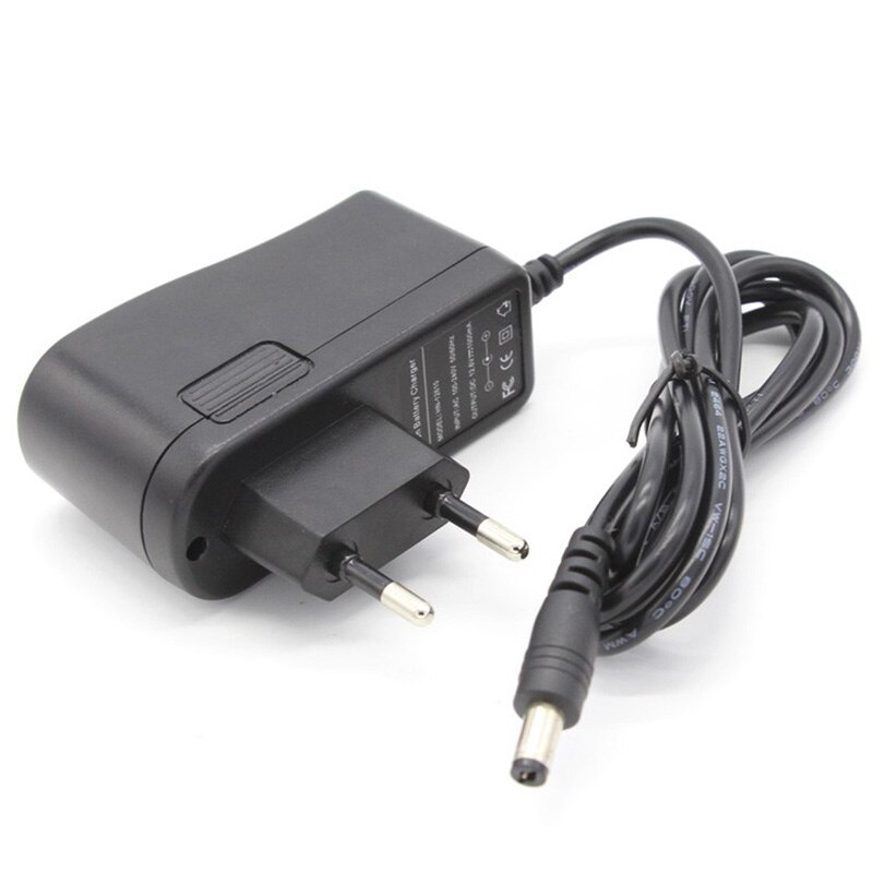 LiitoKala Beschermen 7.4 v 5200 mah 8.4 v 18650 Li-ion Batterij fietsverlichting Hoofd lamp speciale batterij DC 5.5mm + 1A Charger