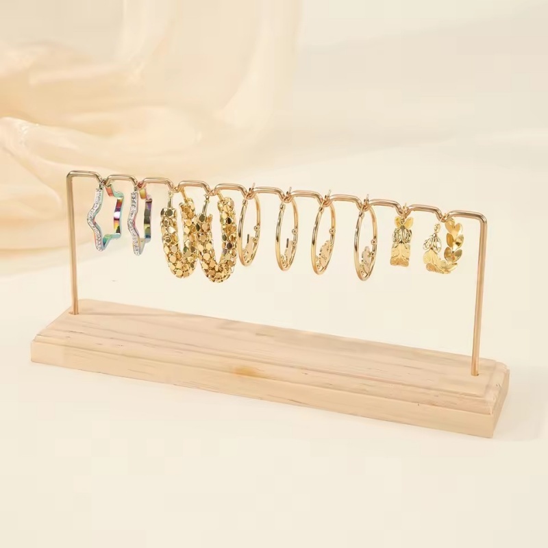 Orecchini, collane, anelli, braccialetti, porta gioielli, espositori per gioielli, supporti per organizer, scaffali in metallo