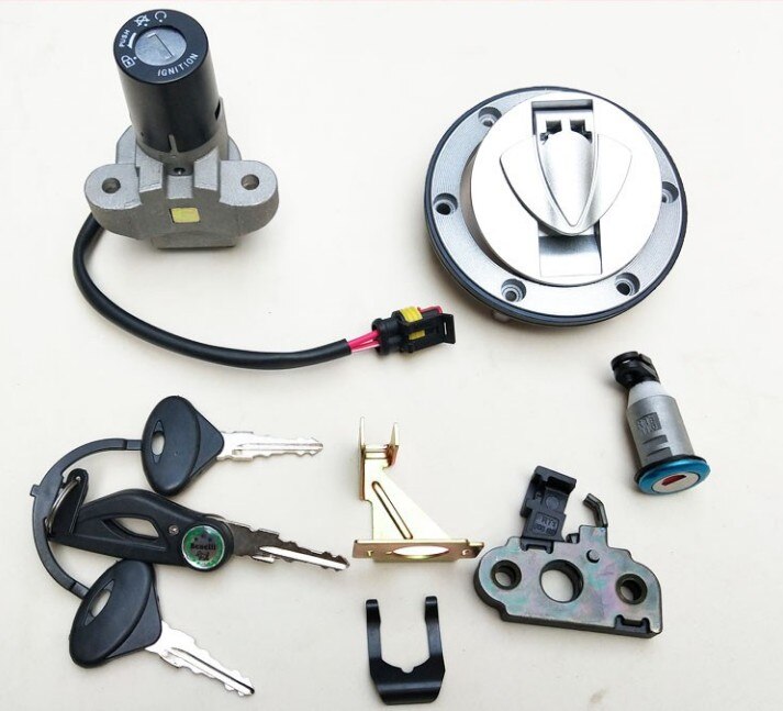 Ignition Switch Lock Key Set for Benelli BN302 TNT300 Stels 300 Keeway RKX 300 / BN TNT 300 302