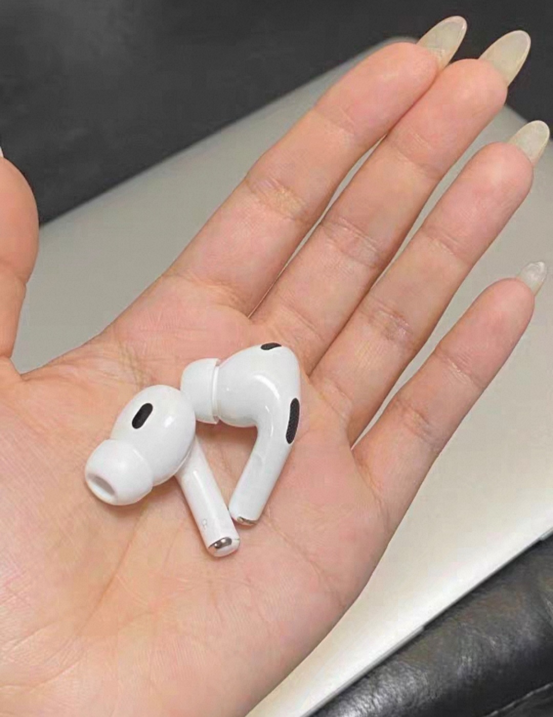 In-ear Bluetooth wireless headset, true wireless headset (earplug),Compatible with Apple, Android, and computers.