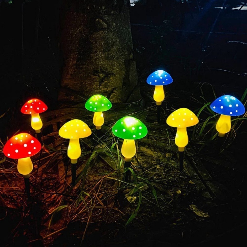 Lampe solaire en forme de champignon, imperméable, 8 têtes, luminaire décoratif d'extérieur, idéal pour un jardin, une cour, un sentier, une cour ou une cour, une pâques, une Halloween ou une noël