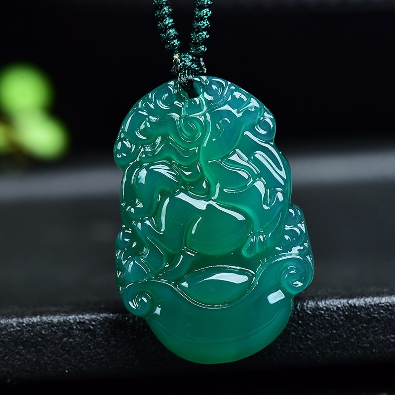 Colgante de signo del zodiaco chino de Jade de ágata verde Natural, accesorios de joyería, amuleto de la suerte tallado a mano,