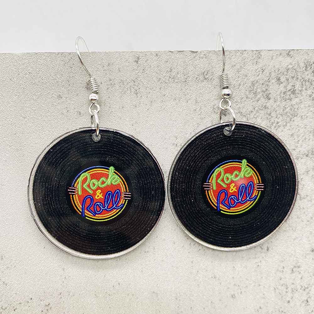 Pendientes de registro de película con cinta de casete de estilo Vintage, pendientes para entusiastas de la música, color blanco y negro, para entusiastas de la música navideña: Pistola negra plateada