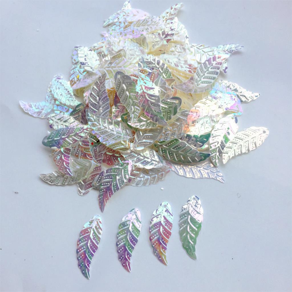 400Pcs Leaf Pailletten 11*29Mm Pvc Naaien Diy Bladeren Met 1 Gat Stralende Witte Kleur Mode Oorbel accessoires Paillette