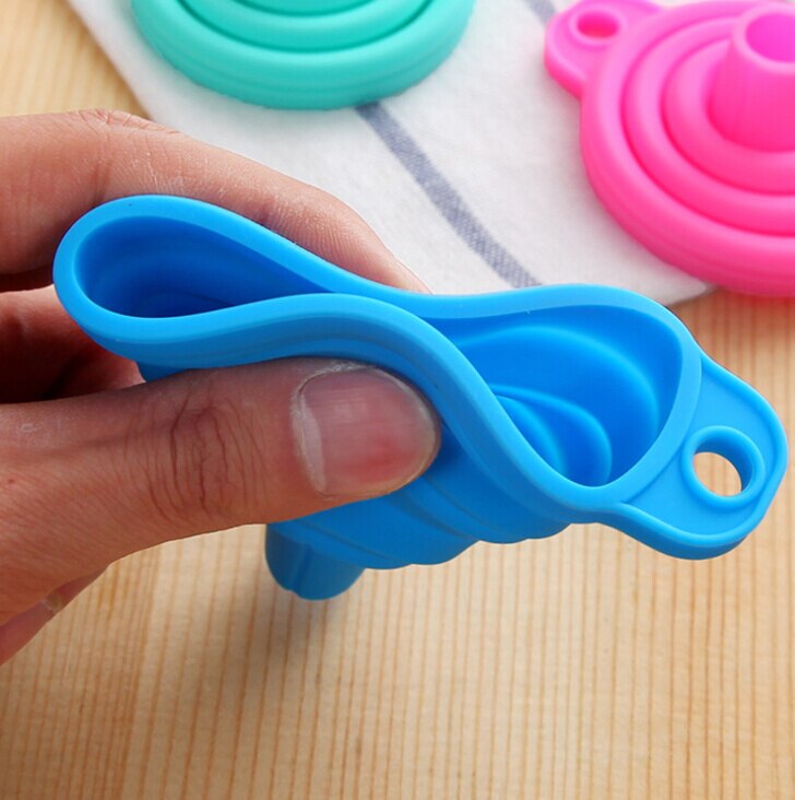 Embudo plegable de Gel de silicona para cocina, tolva, accesorios de utensilios para cocina al aire libre, 2 unids/lote