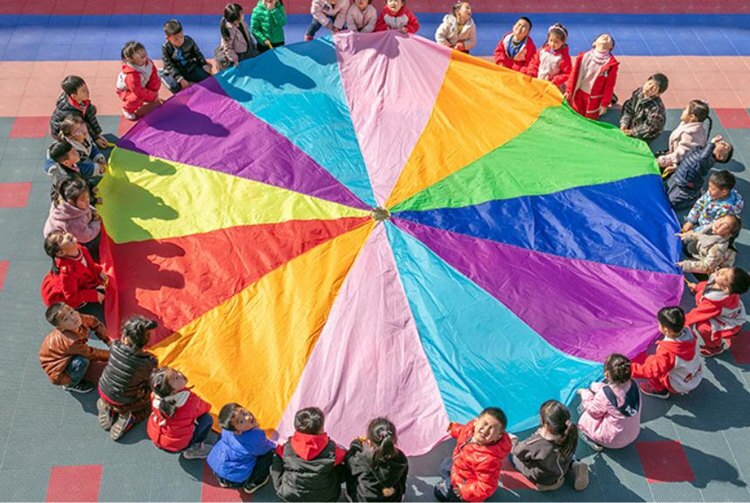 [sjovt] sports spil 2m/3m/4m/5m/6m diameter udendørs regnbue paraply faldskærm legetøj jump-sæk ballute spille spilmåtte legetøj børn