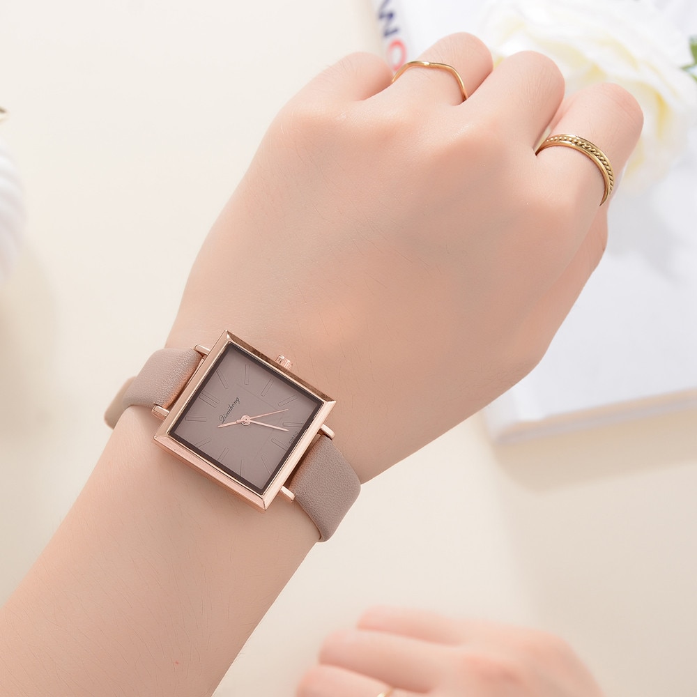 Topp merke firkantet kvinner armbånd klokke kontrahert lær krystall armbåndsur kvinner kjole dame kvarts klokke dropshiping &ff