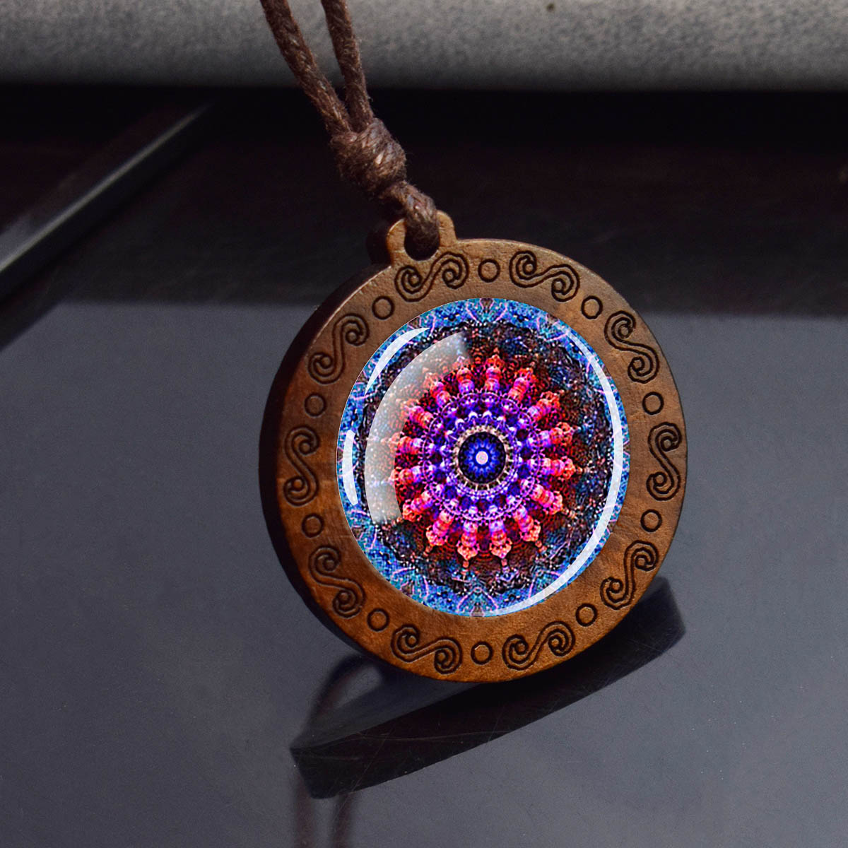 Sri Yantra Mandala Glas Halskette Holz Anhänger buddhistische heilige Geometrie Schmuck spirituelle Yoga: Überzug Pistole