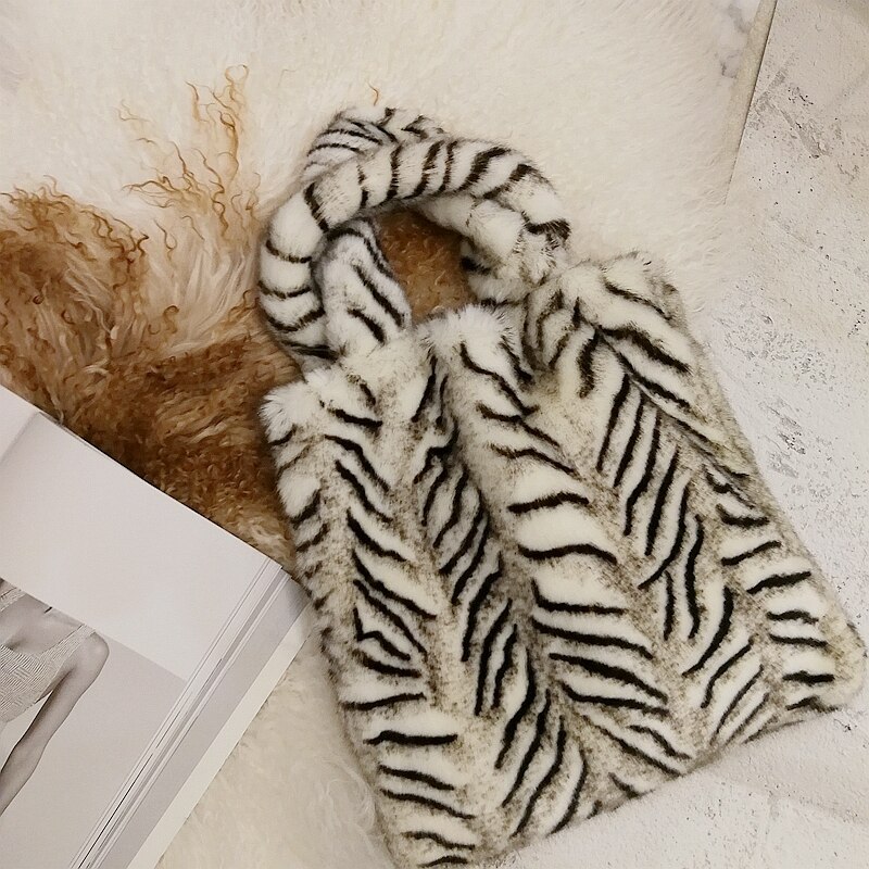 Winter Mode Schoudertas Vrouwelijke Tas Ketting Grote Pluche Winter Handtas Messenger Bag Zachte Warme Bont Tas