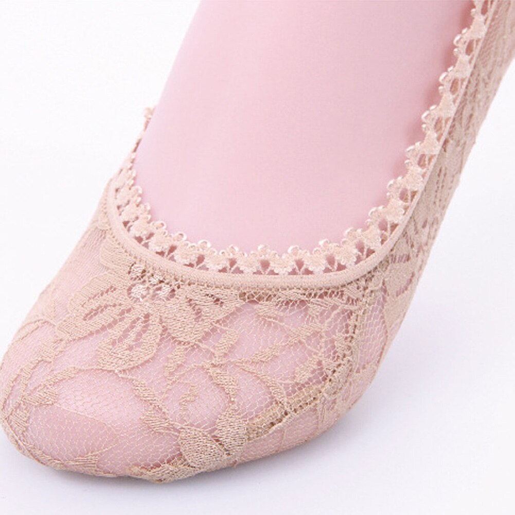 Spring Summer Women's Socks Lace Thin Non-Slip Silicone Invisible Girls Woman Ankle Socks Peas Shoes Low Cut Socks: 10