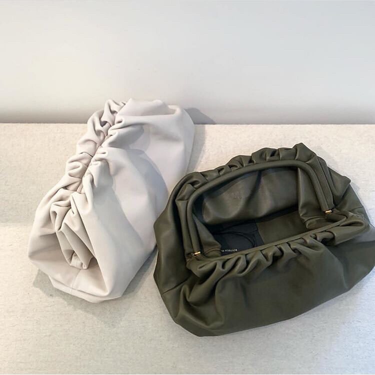 Dag clutch partij envelop portemonnee vrouwen grote grote ruches kussen tas lederen handtas zomer tas wit zwart groen