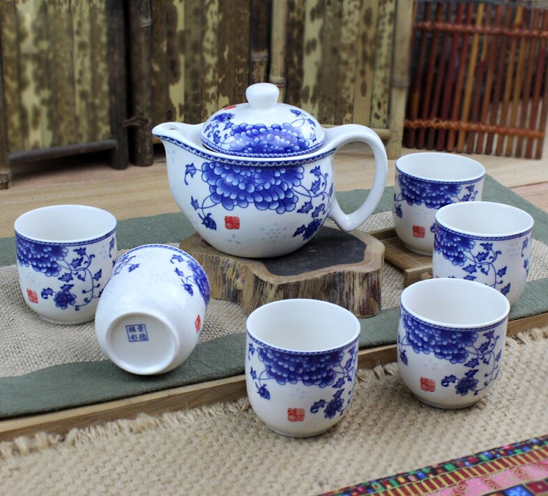 Blue and white porcelain Tea set Include 1 Pot 6 Cup, Cup,Beautiful and easy teapot kettle,kung fu teaset