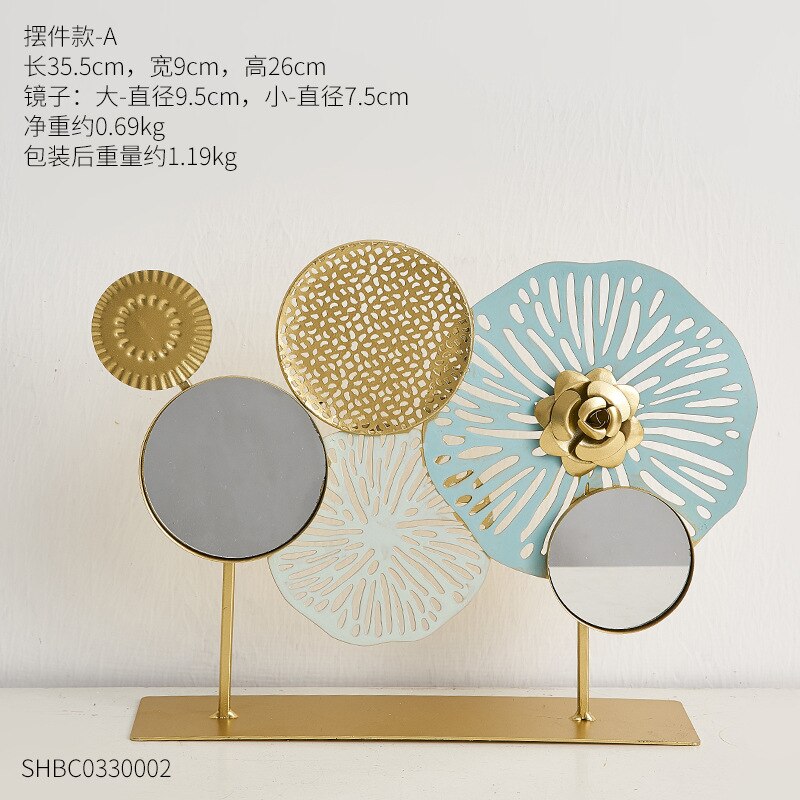 [hht]noordse ijzeren kunst bureaublad ornamenten wanddecoratie huisdecoratie tv bank achtergrond kantoor boekenkast ambachtelijk meubilair: Een bureaublad