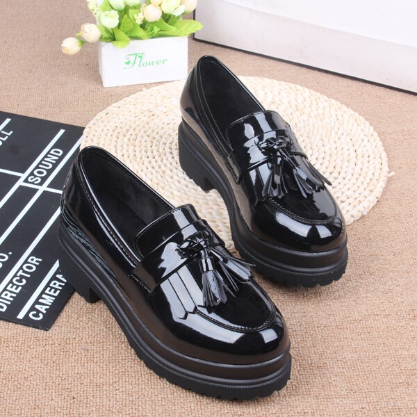 Spring Autumn Women Oxford Shoes Pointed Toe Office Work Shoes Patent Leather Dress Shoes Low Heels Brogue Shoes