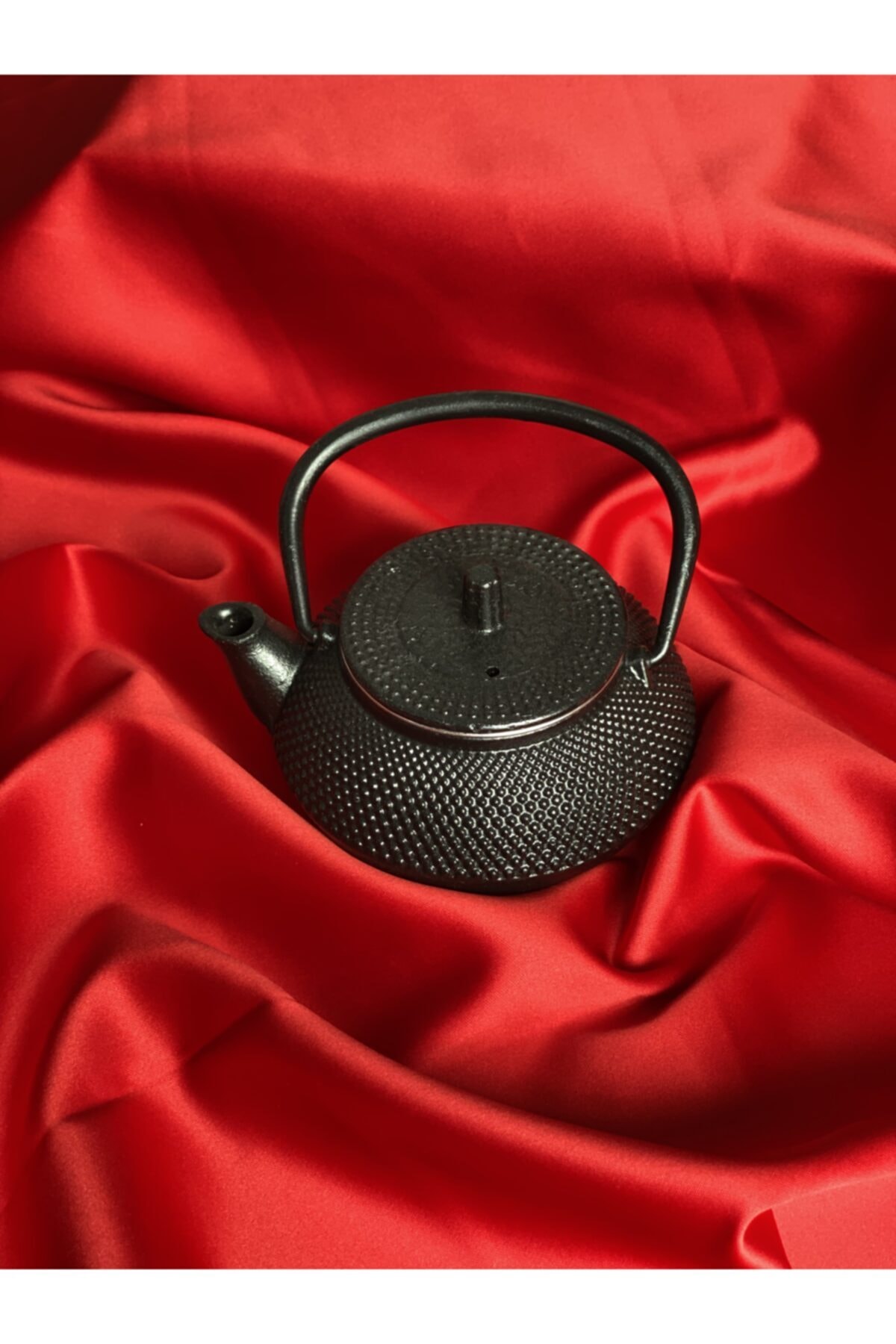 Cast iron Teapot