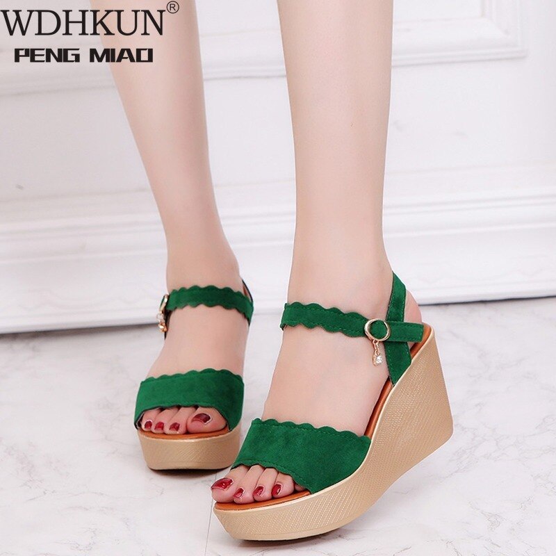 Vrouwen Wiggen Sandalen Peep Teen Strand Sandalen Rome Gesp Wiggen Vrouwen Casual Schoenen Mode Effen Wiggen Schoenen Vrouw