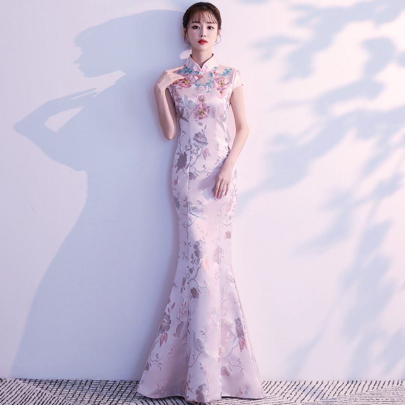 Chinese Style Light Pink Lady Cheongsam Skirt Trumpet Slim Evening Dress Embroidery Floral Qipao Wedding Prom Satin Gown