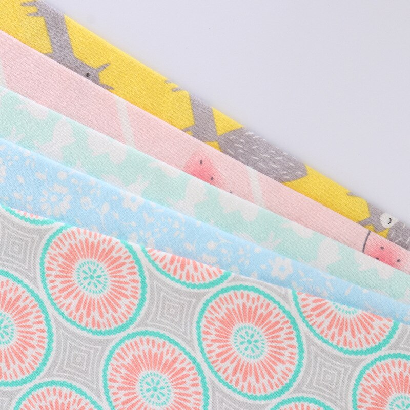 5 Stks/partij Slabbers Driehoek Dubbele Katoen Slabbetjes Cartoon Print Speeksel Handdoek Baby Jongens Meisjes Voeden Schort Katoen Bandana Slabbetjes