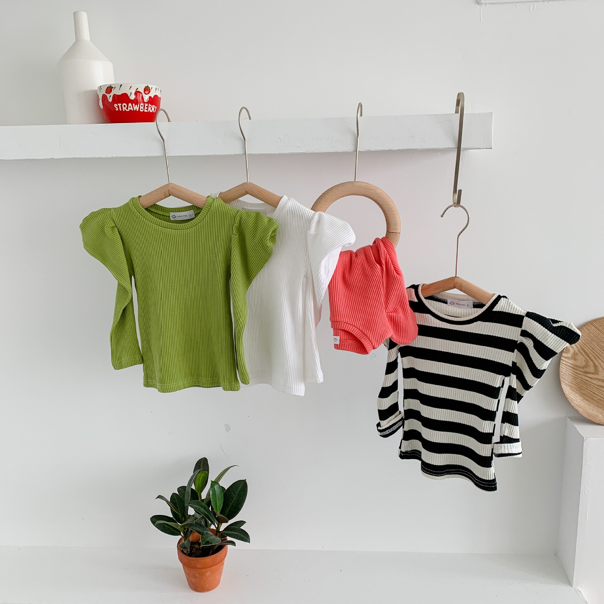 Autunno 2020 delle ragazze del manicotto di soffio di colore della caramella T-shirt 2-7 anni i bambini in cotone all-partita Magliette E Camicette