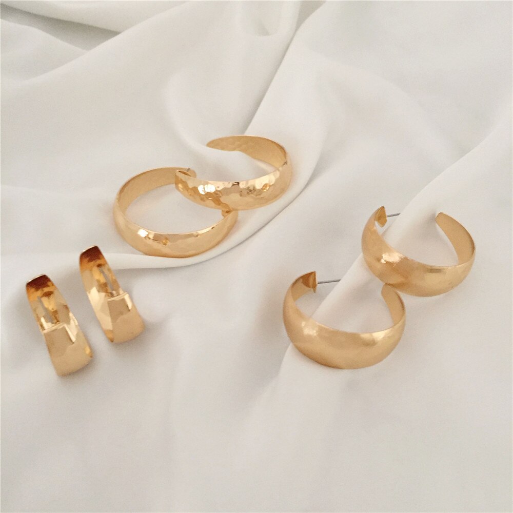 MODERNA ORECCHINO ad anello di colore dell'ORO di PLACCATURA AMPIA LISCIO STRUTTURATO TIMBRATO PIANURA ORECCHINO ad anello