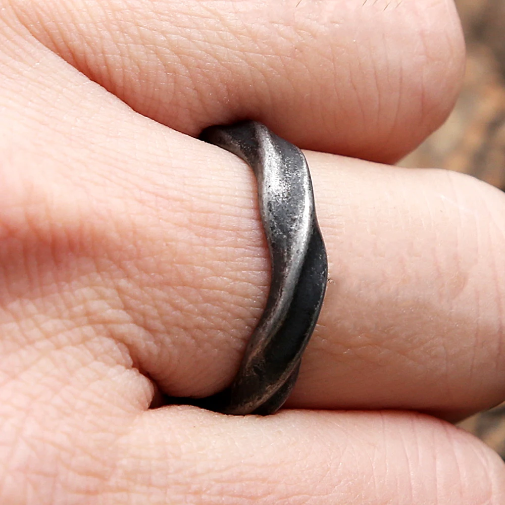 Anillos Mobius de acero inoxidable 316L de Punk, anillo de dedo Simple gótico Vintage para parejas para hombres y mujeres, joyería de motorista al por mayor