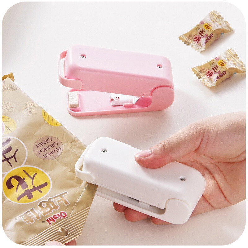 1 pçs mini máquina de selagem portátil handheld máquina de plástico eletrônico acessível adesivo e selos para alimentos lanche cozinha gadgets