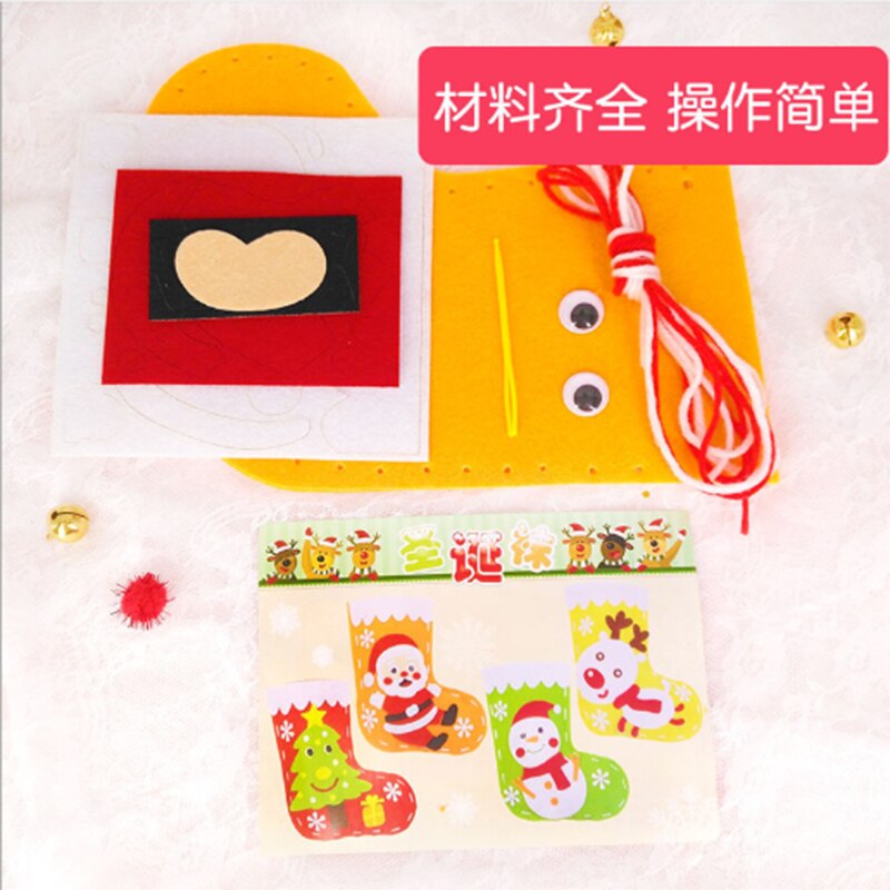 Kinderen Maken Hun Eigen Kerst Kousen, In Een Verscheidenheid Van Kleuren, En Vertel Ons Welke Kleur Je Wilt