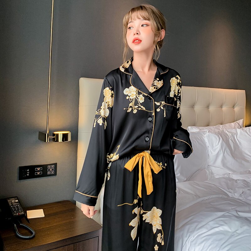 #39 pyjamassæt til kvinder i luksusstil sort gyldent blomsterprint nattøj silkelignende par hjemmetøj nattøj til mænd: Sort - hun / Xl