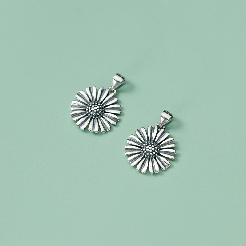 925 Sterling Silber exquisit Kunsthandwerk Gänseblümchen Charme matt Silber Halskette Anhänger DIY Schmuck Erkenntnisse