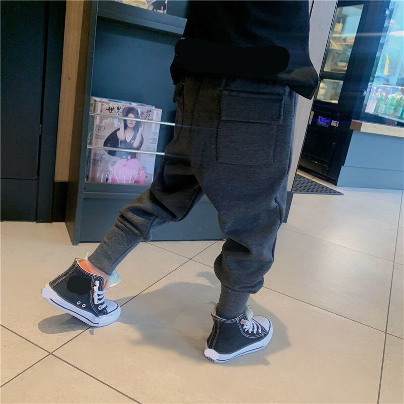 Pantaloni per neonati pantaloni per bambini autunno primavera pantaloni pantaloni per bambini solidi Harem tasche posteriori grigie nere moda in cotone