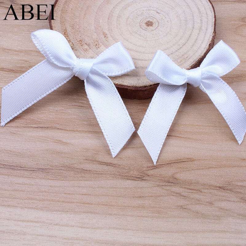 50 stks/partij Wit Bows Satijnen Lint Strikjes voor Bruiloft Scrapbooking Home Decoratie Handgemaakte Naaien Ornamenten