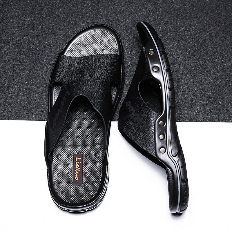 Pantoufles d'été Hommes Évider Respirant Plage Sandales Chaussures Hommes Décontracté Chaussures Plates Claquettes En Cuir Pantoufles Zapatos