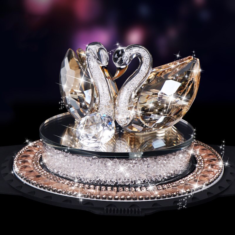 Krystallsvan bil ornament dekorasjon interiør bil parfyme kjøretøy dashbord ornament fødselsdag til kvinnelige jenter: Gylden