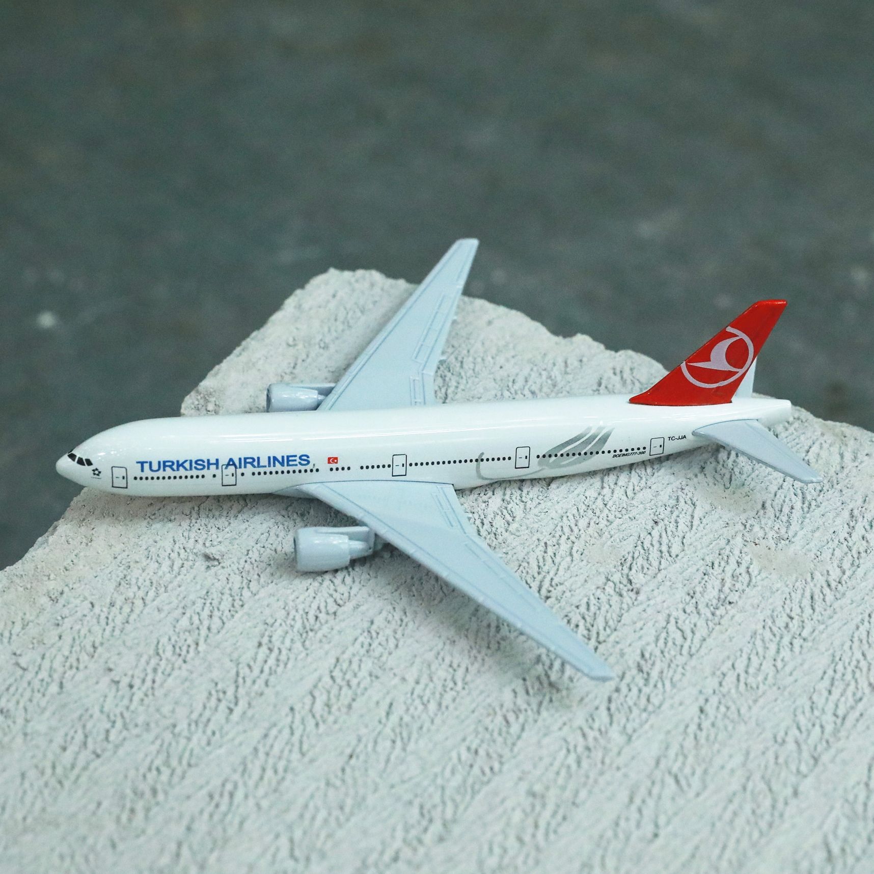 Aerei turchi B777 in lega Diecast Model 15cm Aviation da collezione in miniatura ornamento Souvenir giocattoli