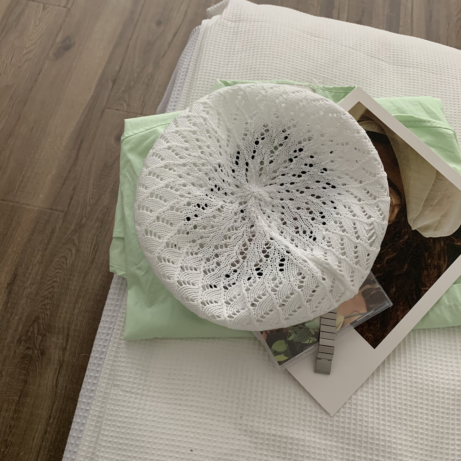 Summer Beret Hats for Women Flat Cap Knit Hollow Beret Hats Lady Girl Berets Hat Bone Female French Painter Hat Sun Cap Gorra: white