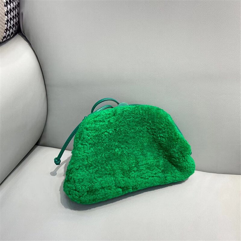 Damen-umhängetasche aus wolle, leder und #39 – herbst und winter, hochwertig, exklusiv, mit cloud-plüsch-design