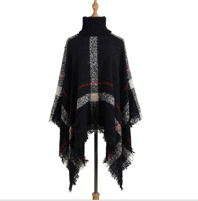 Efterår vinter poncho strikket rullekrave plaid kvinder poncho flagermusærmer lange ponchoer og kapper sweater pullovere: Sort