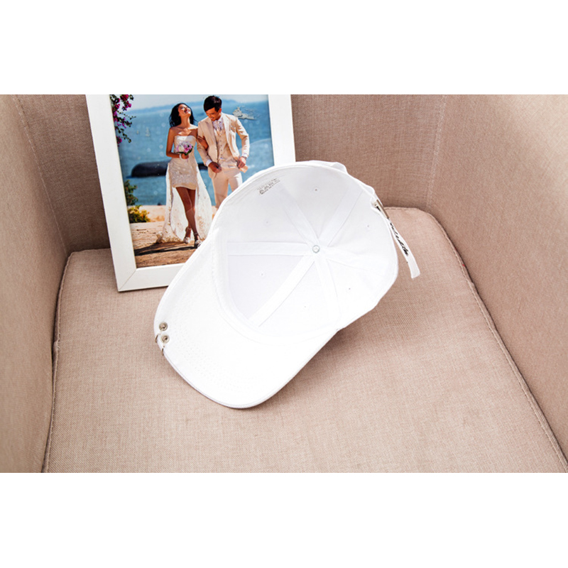 Mens Hysterese Hüte Einfarbig Eisen Ring Dekor Baumwolle Hüte Frauen Kpop Einfache Baseball Kappen Neue unisex Zubehör