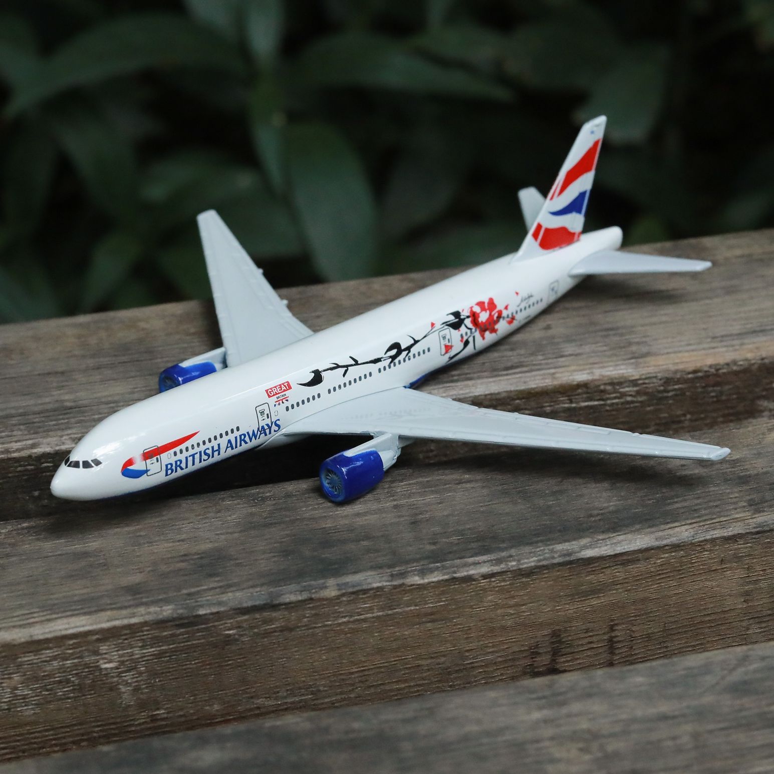 British Airways B777 Plum Aircraft Alloy Diecast Model 15cm World Aviation Collectible Miniature Souvenir Ornament