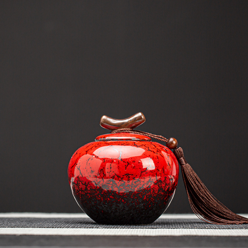 Cute mini ceramic tea pot kiln becomes small mini storage jar retro earthenware factory direct: red