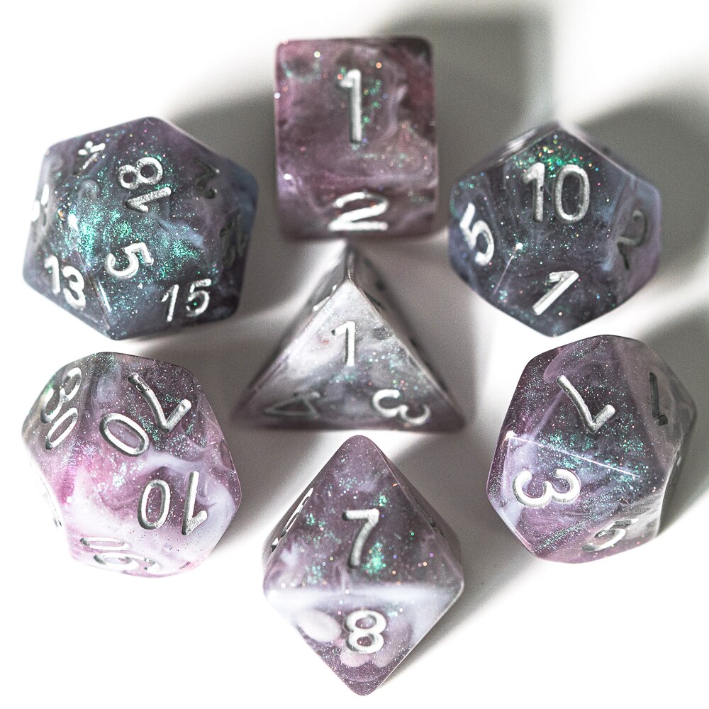 7 stk/sæt sparkle galaxy dnd terninger d&d terninger  d4 d6 d8 d10 d% d12 d20 polyedriske spil terninger sæt til bordspil mtg rpg: Ga07 grå lilla