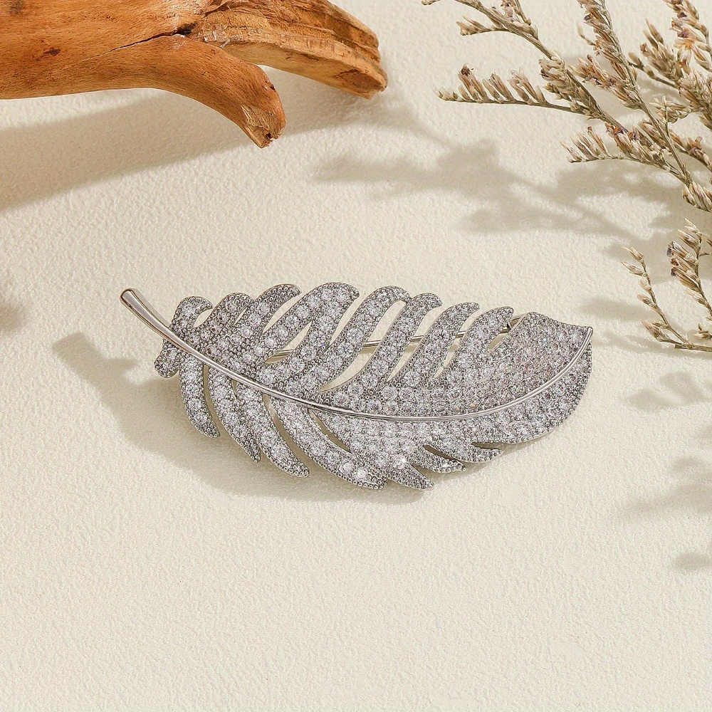 Koreaanse Stijl Temperament Zirkoon Corsage Dames Cheongsam Pin Sjaal Gesp Accessoires High-End Veren Broche