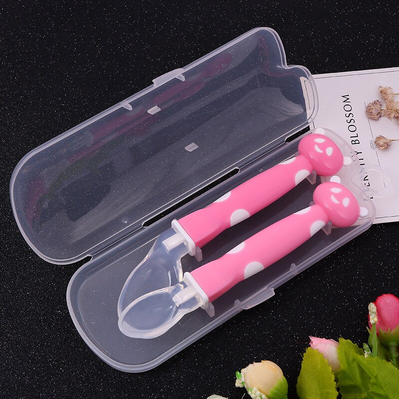 2 stuks/doos cartoon baby trainingslepel babyvoeding servies multifunctionele siliconen lepel peuter leer elastische buigkop lepel: Roze