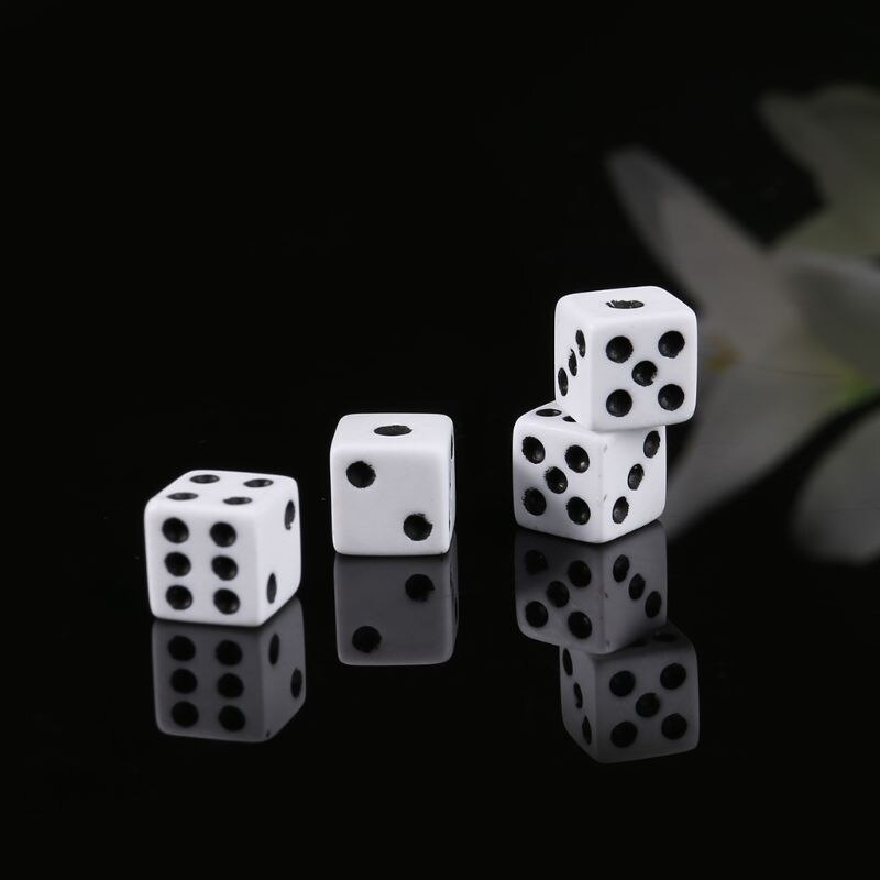 100 Pcs 8mm Plastic White Game Dice Six Sided Decider Birthday Parties Board Game