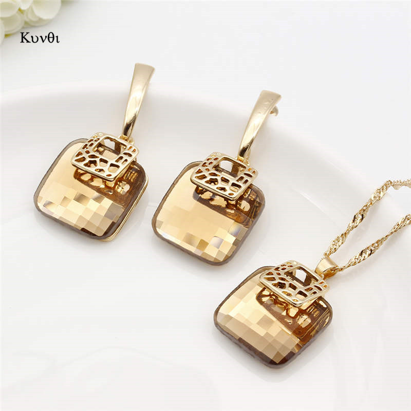 Luxe Gouden Metalen Dubai Sieraden Sets Geometrische Vierkante Champagne Kristallen Oorbellen Hanger Ketting Sets voor Vrouwen