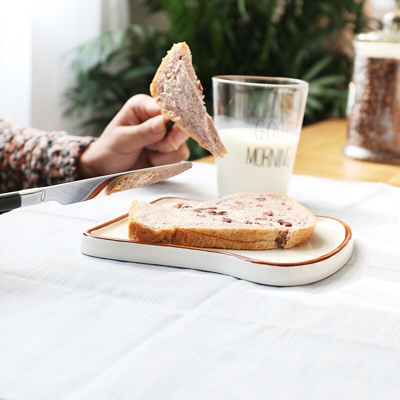 European Style Embossed Plates Ceramic Breakfast Bread Snack Tray Dessert Plate Brown Edge Toast Shaped Pattern Tableware